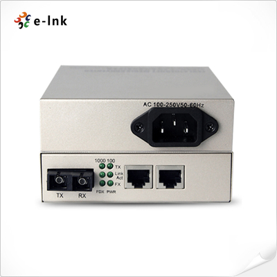 1 Port Fiber + 2 Port UTP Konverter Media 10/100M dengan Catu Daya Terpasang