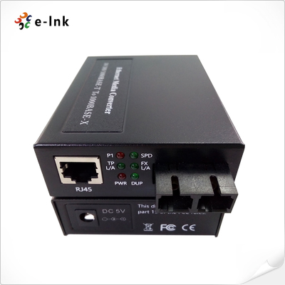 10/100/1000BASE-T ke 1000BASE-FX Konverter media serat dengan catu daya bawaan